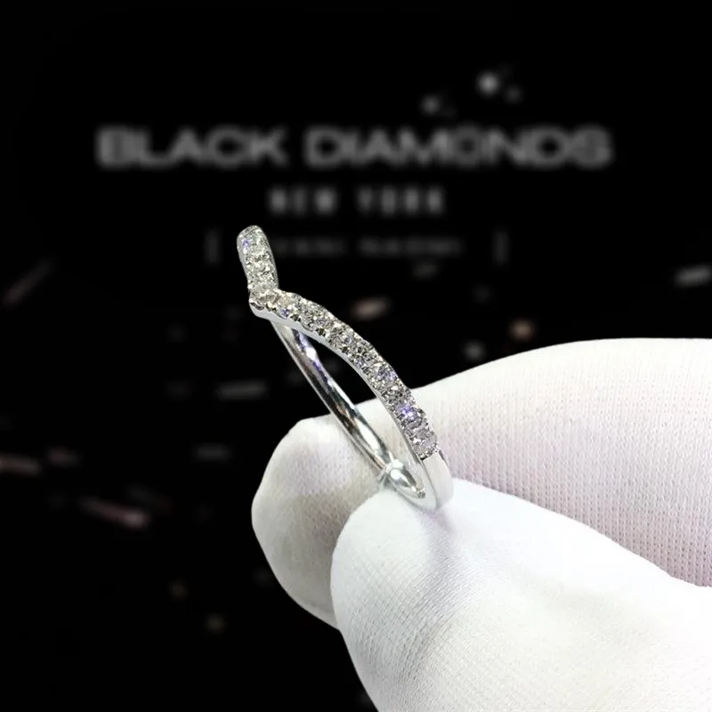 0.2 Ct Diamond Cupid's Arrow Ring