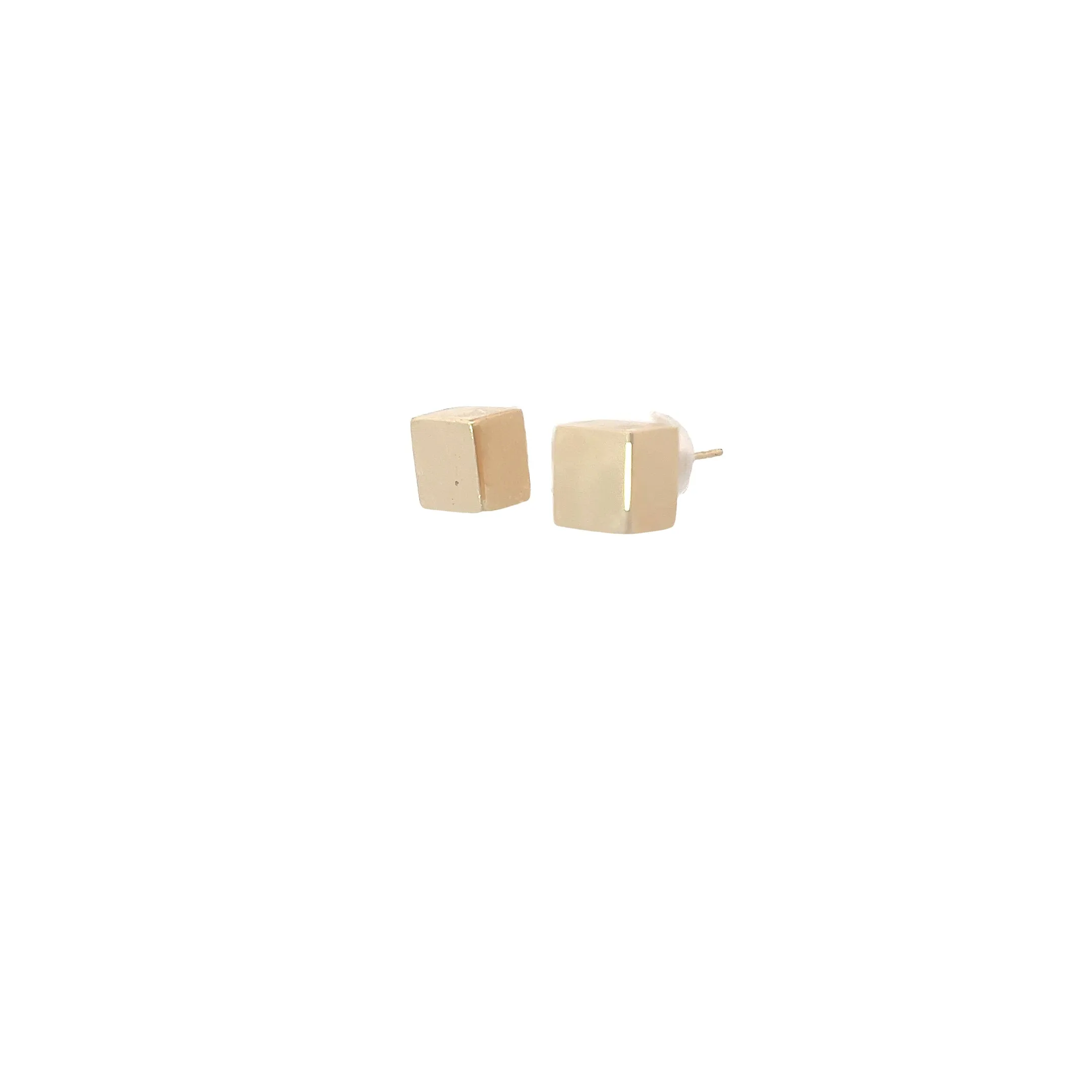 14K YELLOW GOLD 2.3 GRAM CUBE EARRING