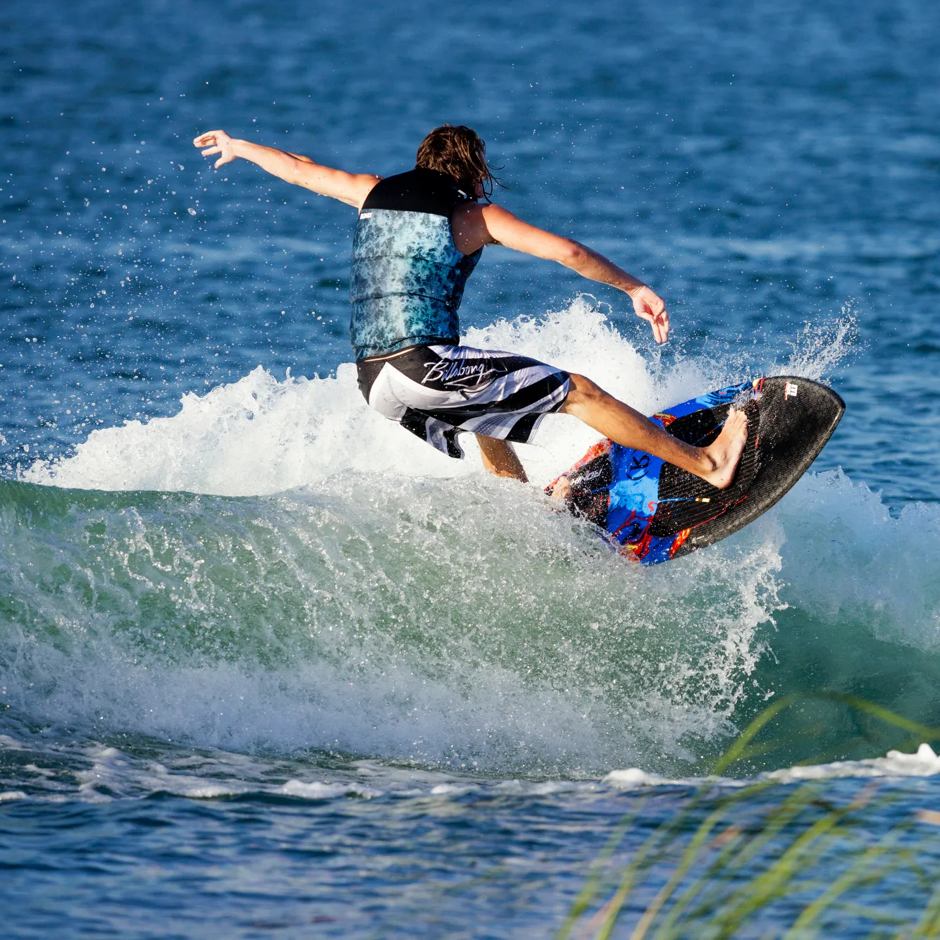 2025 Ronix H.O.M.E. Carbon Pro M50 Wakesurf Board