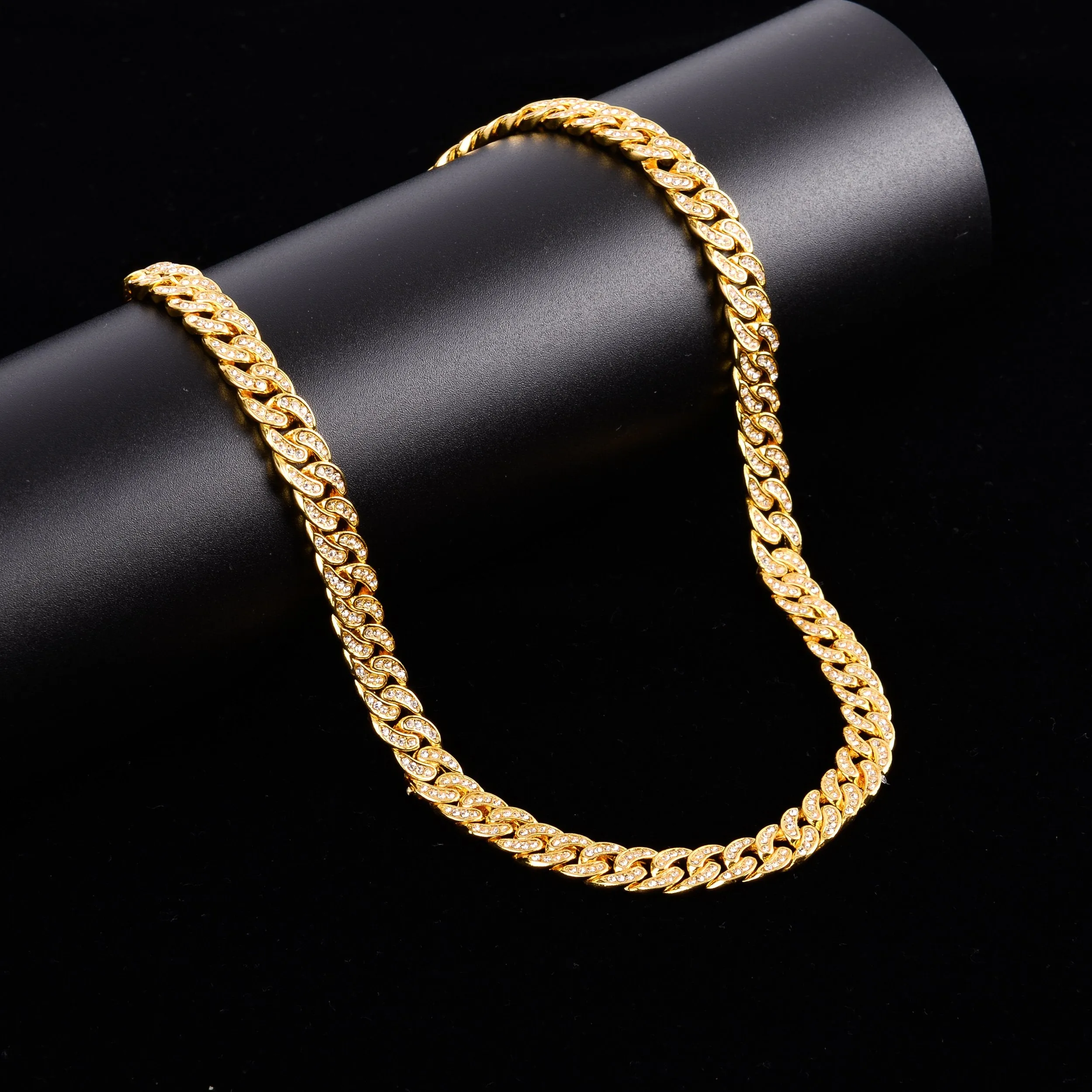 8 MM ICED OUT CUBAN CHAIN IN GOLD