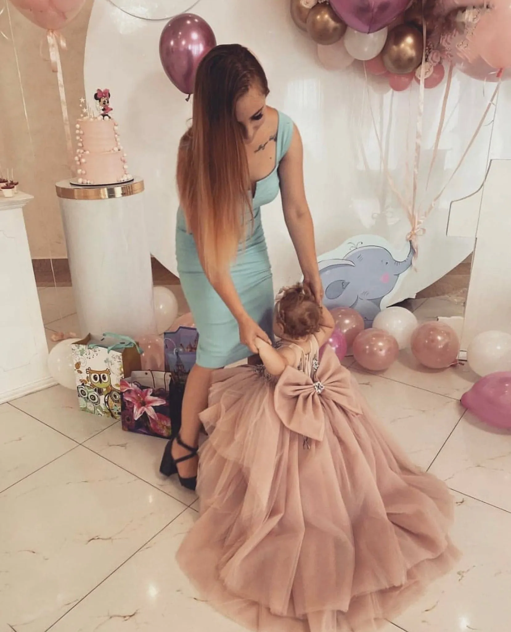 ANABELLA DRESS IN PINK