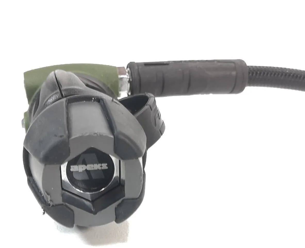 Apeks Flight 1st & 2nd Stage Yoke Regulator Set Scuba Diving Balanced Travel