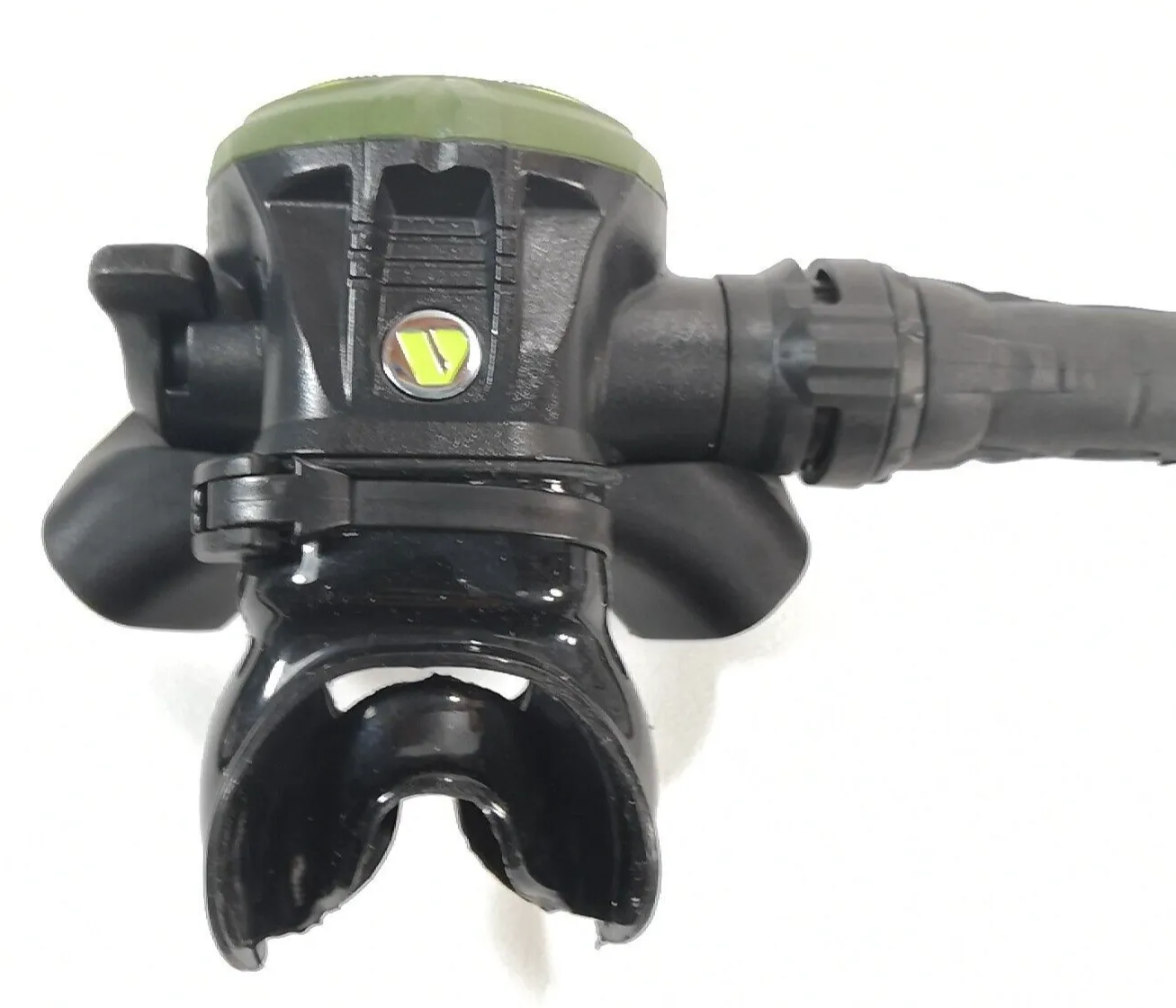 Apeks Flight 1st & 2nd Stage Yoke Regulator Set Scuba Diving Balanced Travel