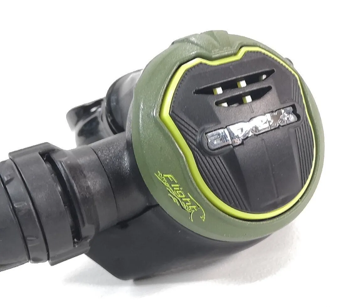 Apeks Flight 1st & 2nd Stage Yoke Regulator Set Scuba Diving Balanced Travel