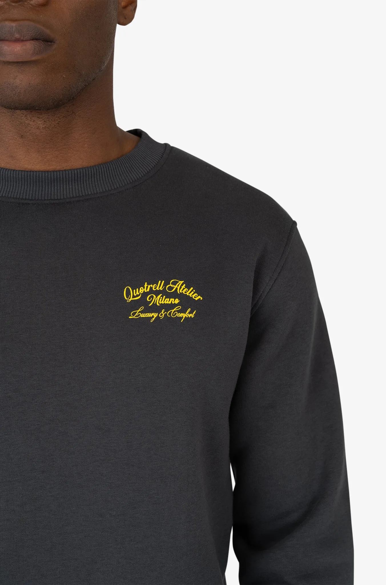 ATELIER MILANO CREWNECK | ANTHRACITE/YELLOW