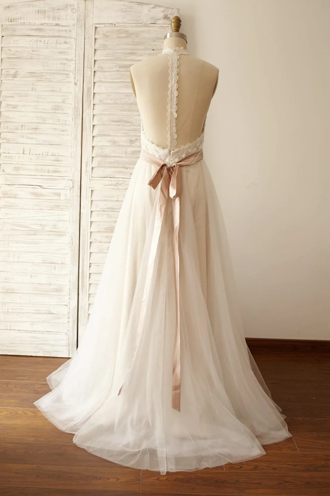 Backless Boho Beach Ivory Lace Tulle Wedding Dress