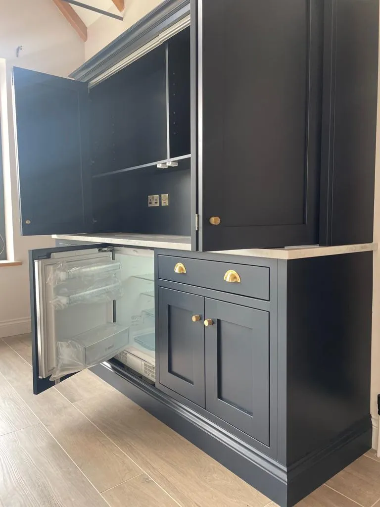 Bifold Bar Dresser