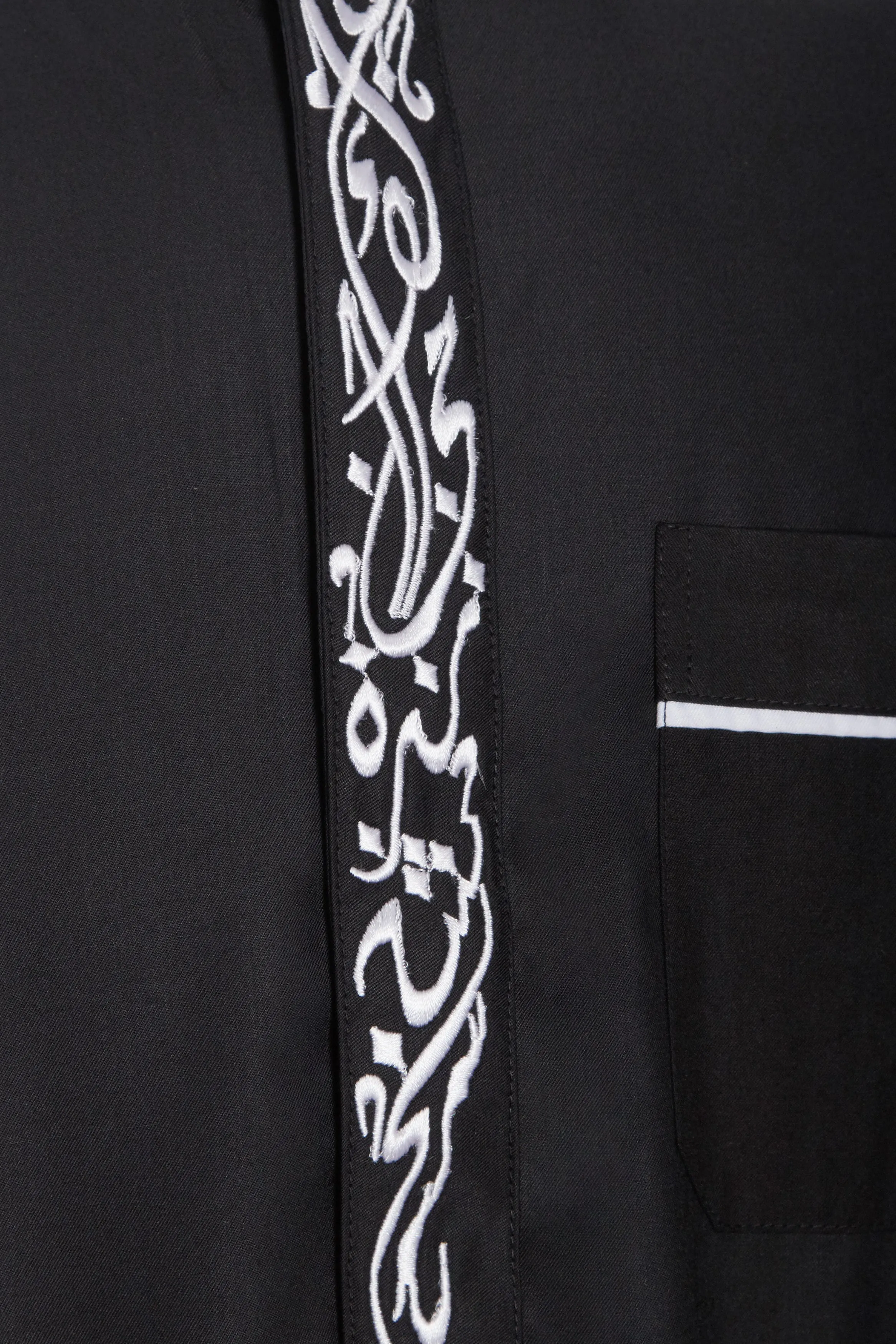 Black & White - Embroidery Thobe