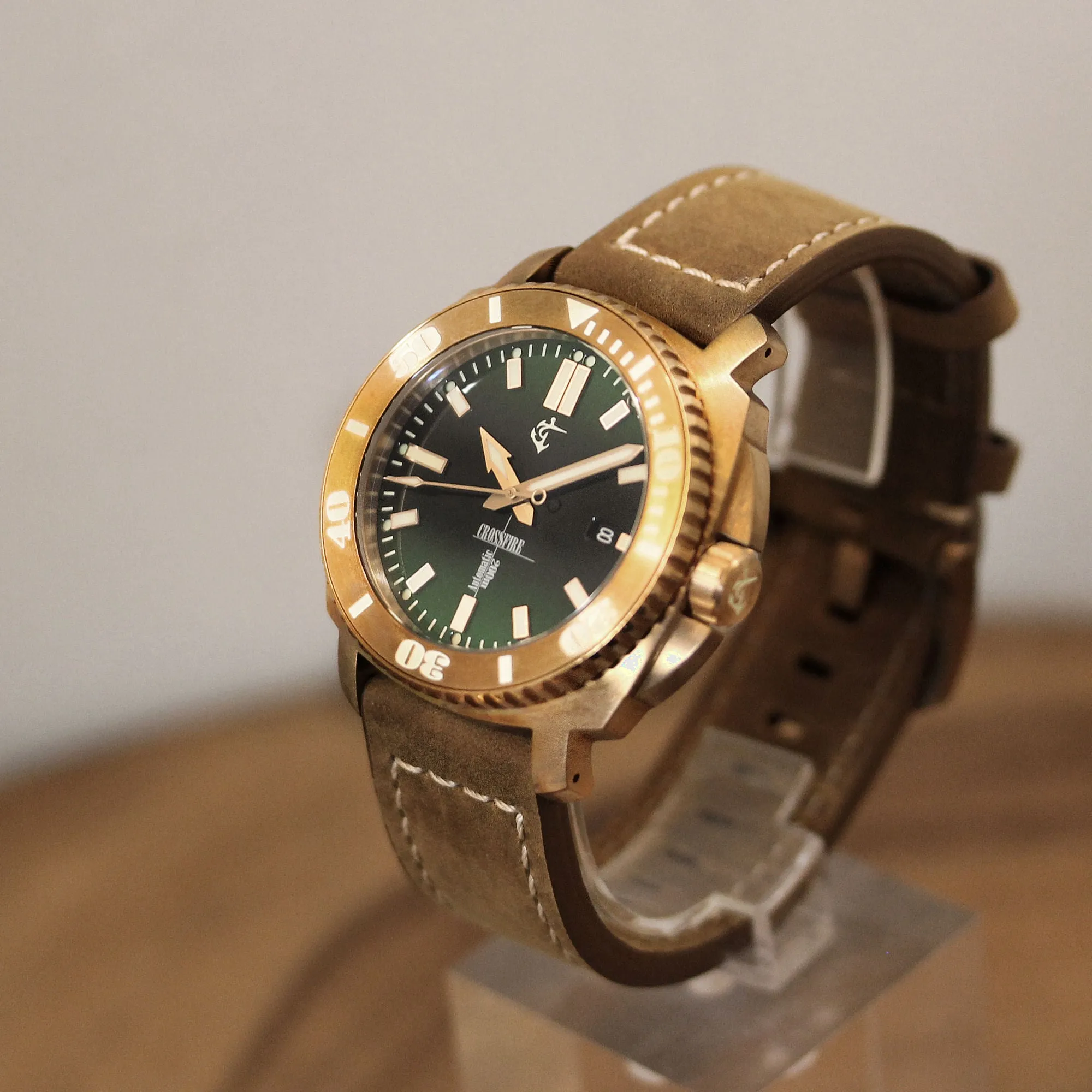 Bronze Crossfire - Green-Black Gradient