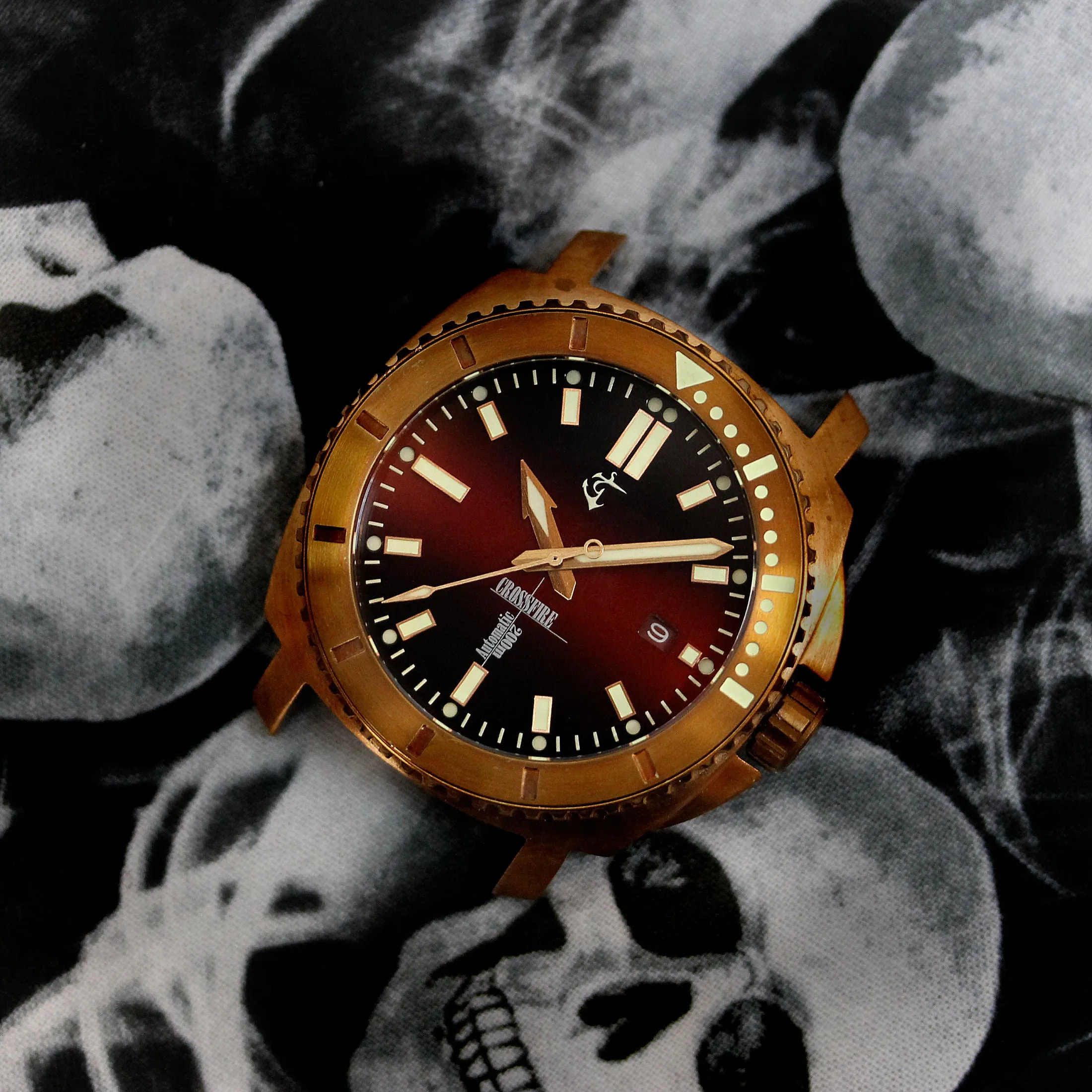 Bronze Crossfire - Red-Black Gradient