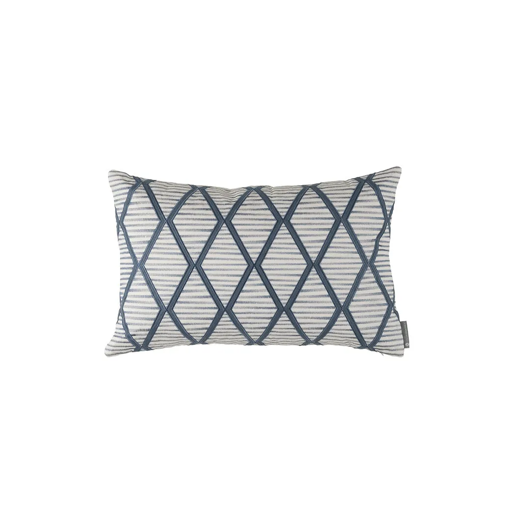 Brook Lg Rectangle Pillow White Indigo 18X30