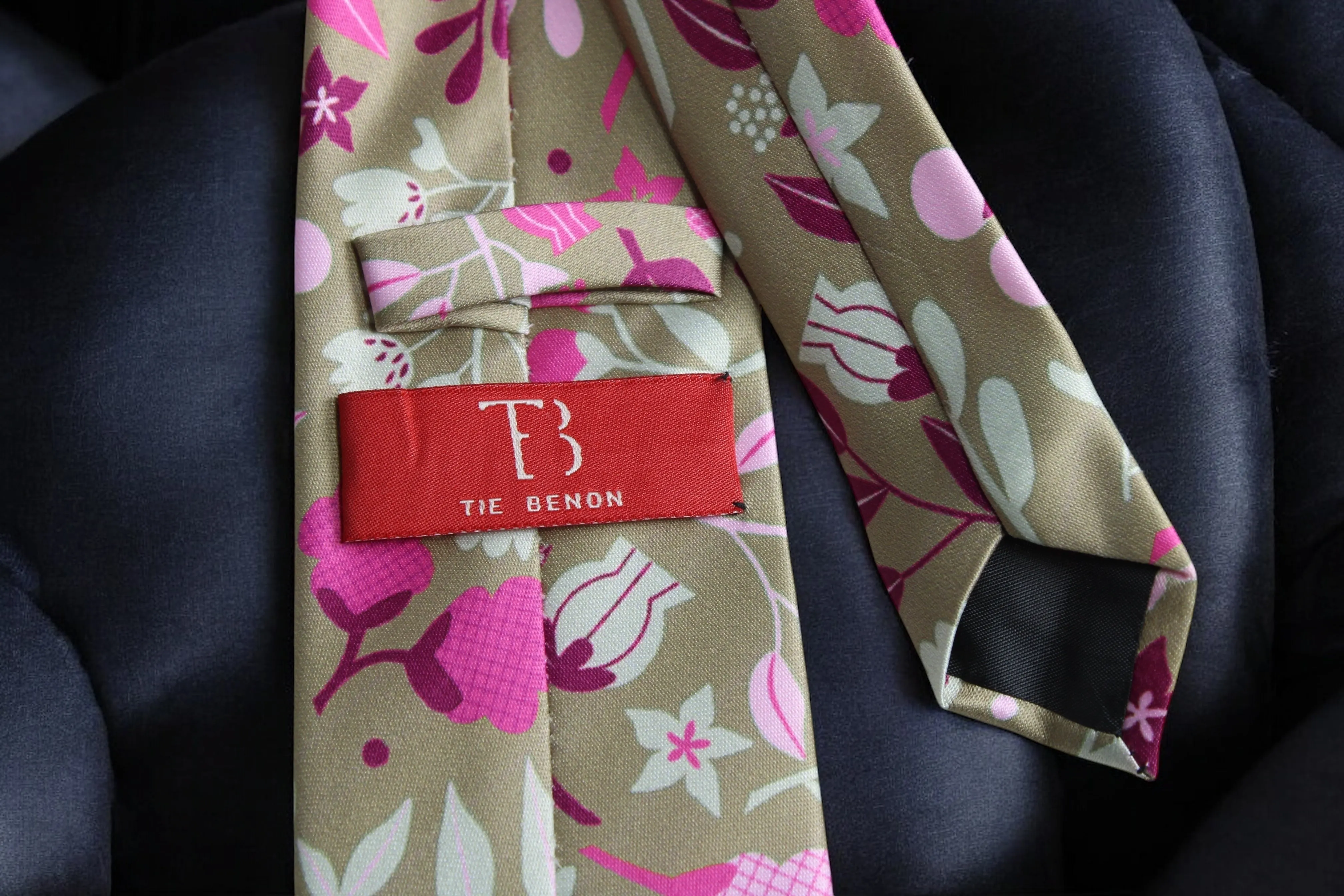 Brown & Pink Floral Tie With Pocket Square