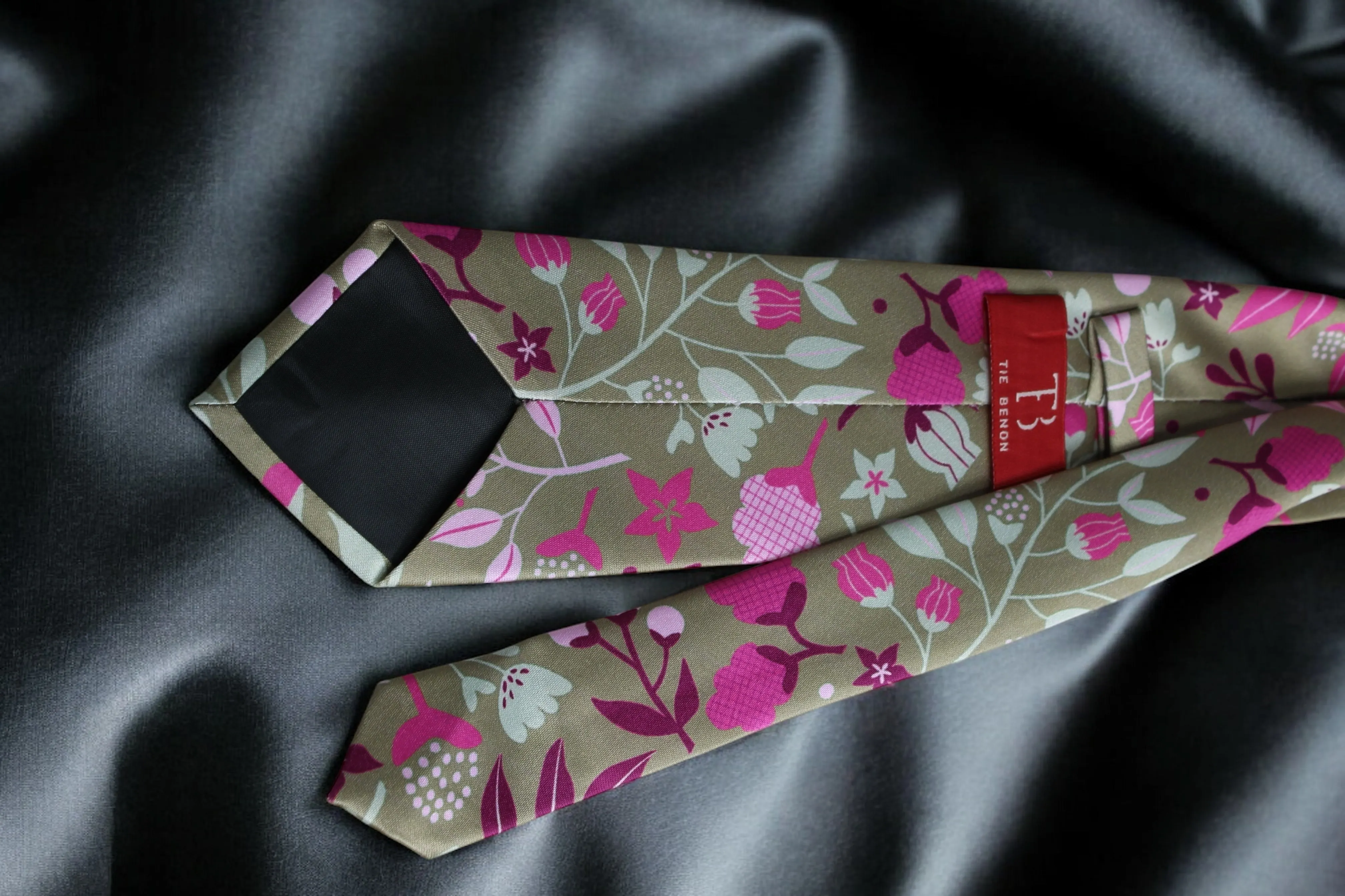 Brown & Pink Floral Tie With Pocket Square