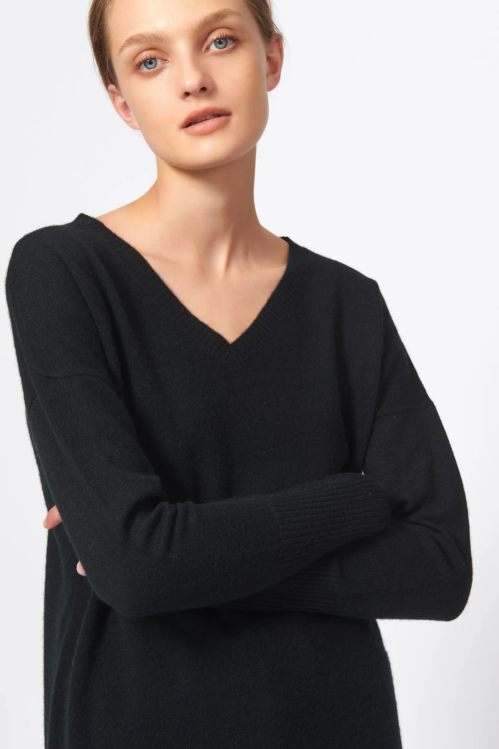 Cashmere V-Neck - Black
