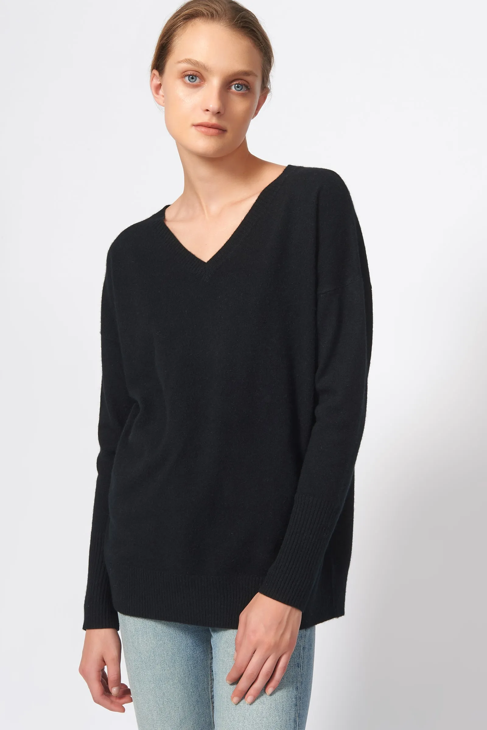 Cashmere V-Neck - Black
