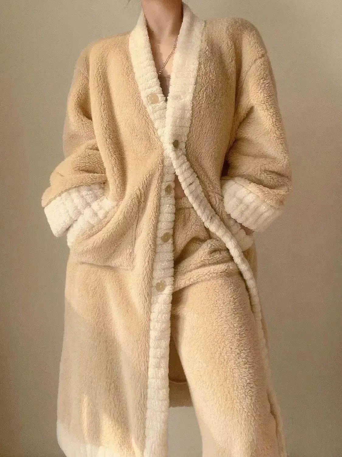 Cecilia - Autumn Winter Coral Velvet Sleepwear