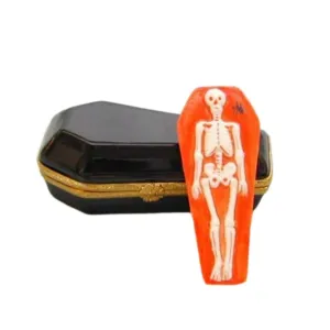 Coffin w Skeleton