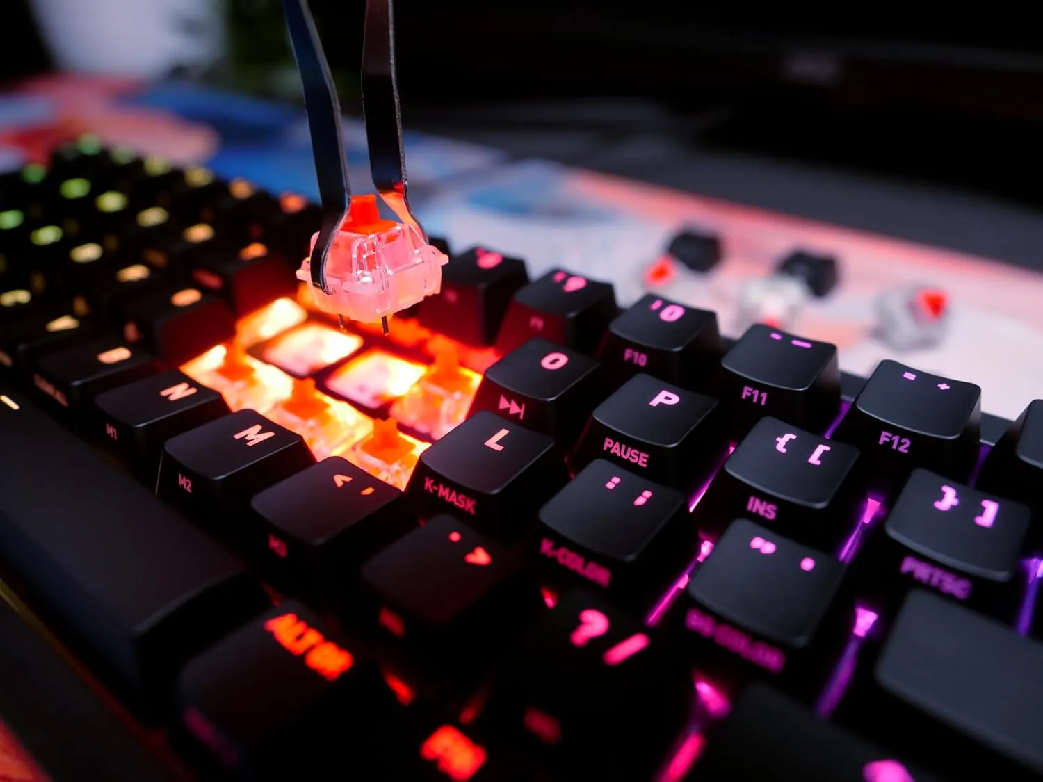 Compact Mechanical Gaming Keyboard 65% Hot-Swappable
