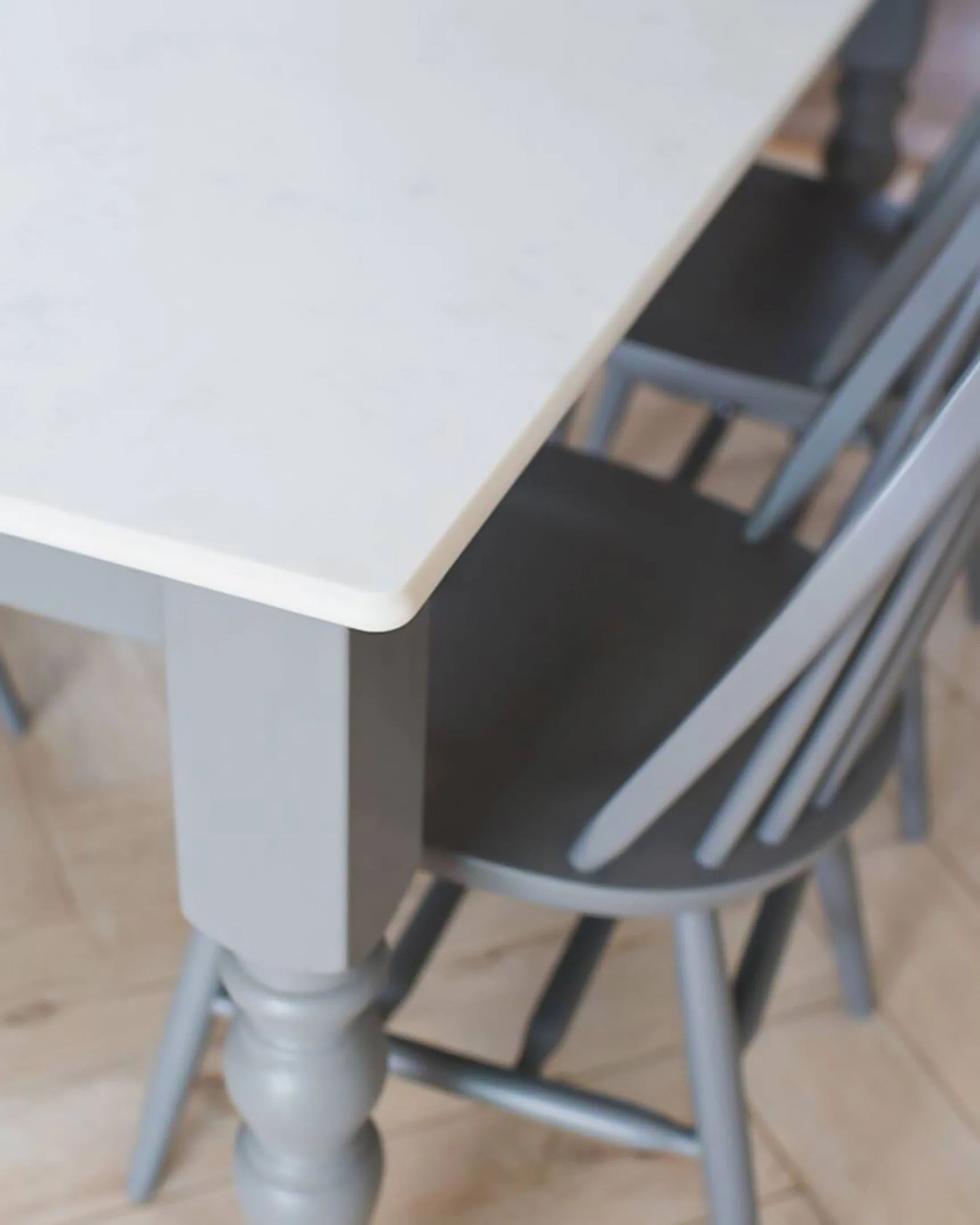 Contemporary Quartz Dining Table