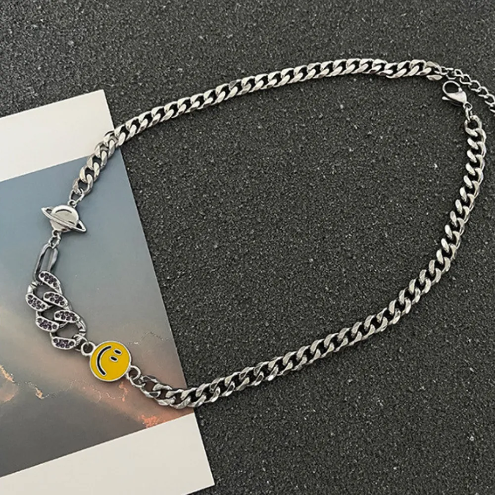 Cuban Smiley Clavicle Necklace
