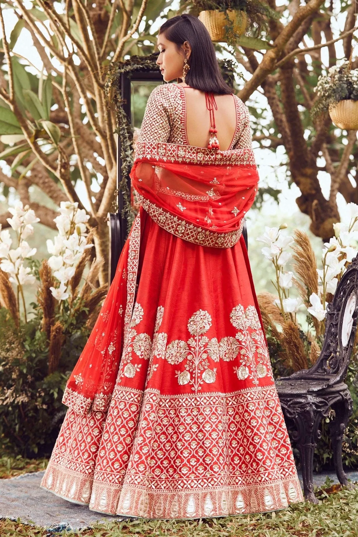 DAIVI LEHENGA