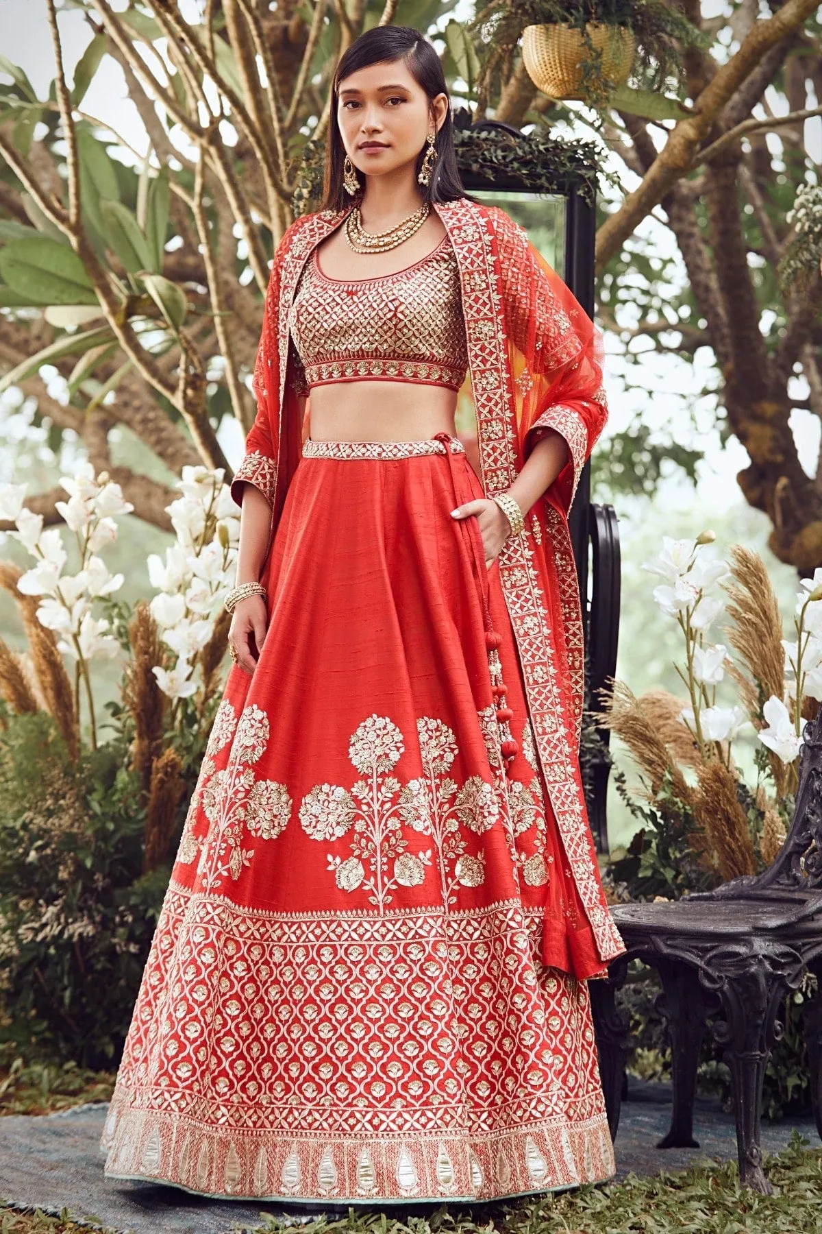 DAIVI LEHENGA