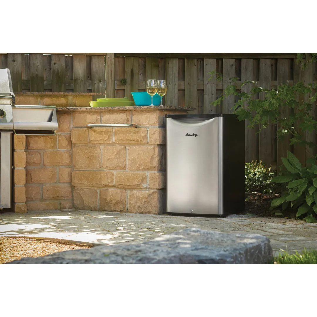 Danby Classic Retro 4.4 cu. ft. Freestanding Mini Fridge Danby