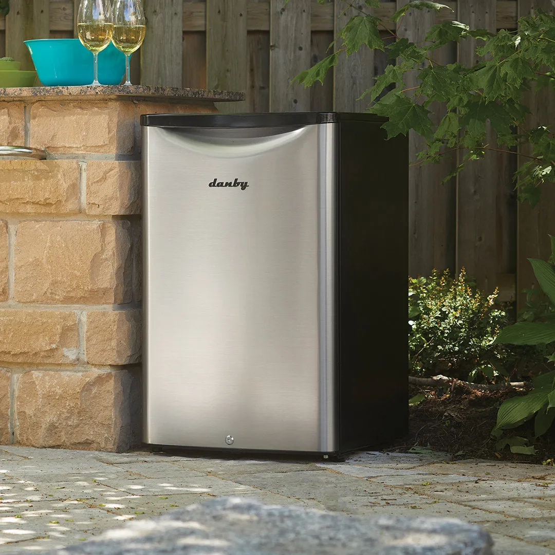 Danby Classic Retro 4.4 cu. ft. Freestanding Mini Fridge Danby