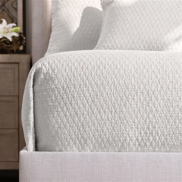 Dawn Coverlet *Multiple Colors Available*