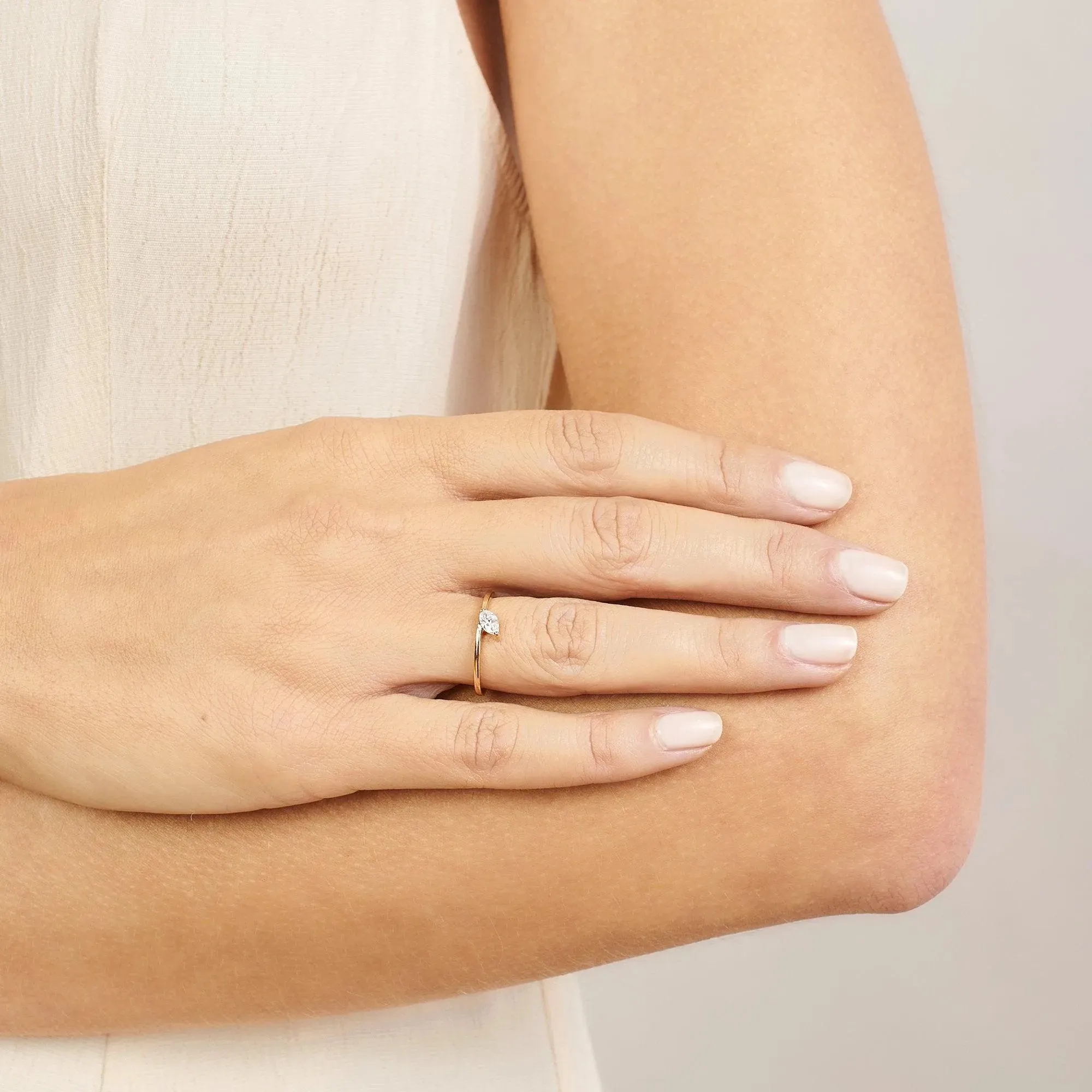 Defne Ring | White Diamond