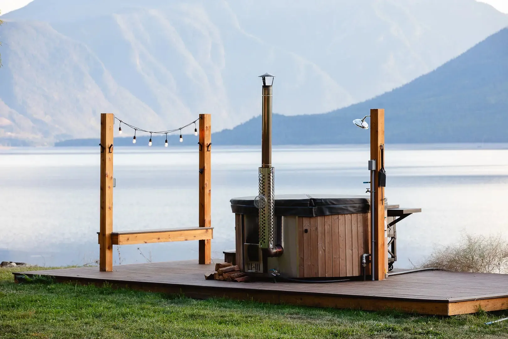 Deluxe Wood Fired Hot Tub With Liner