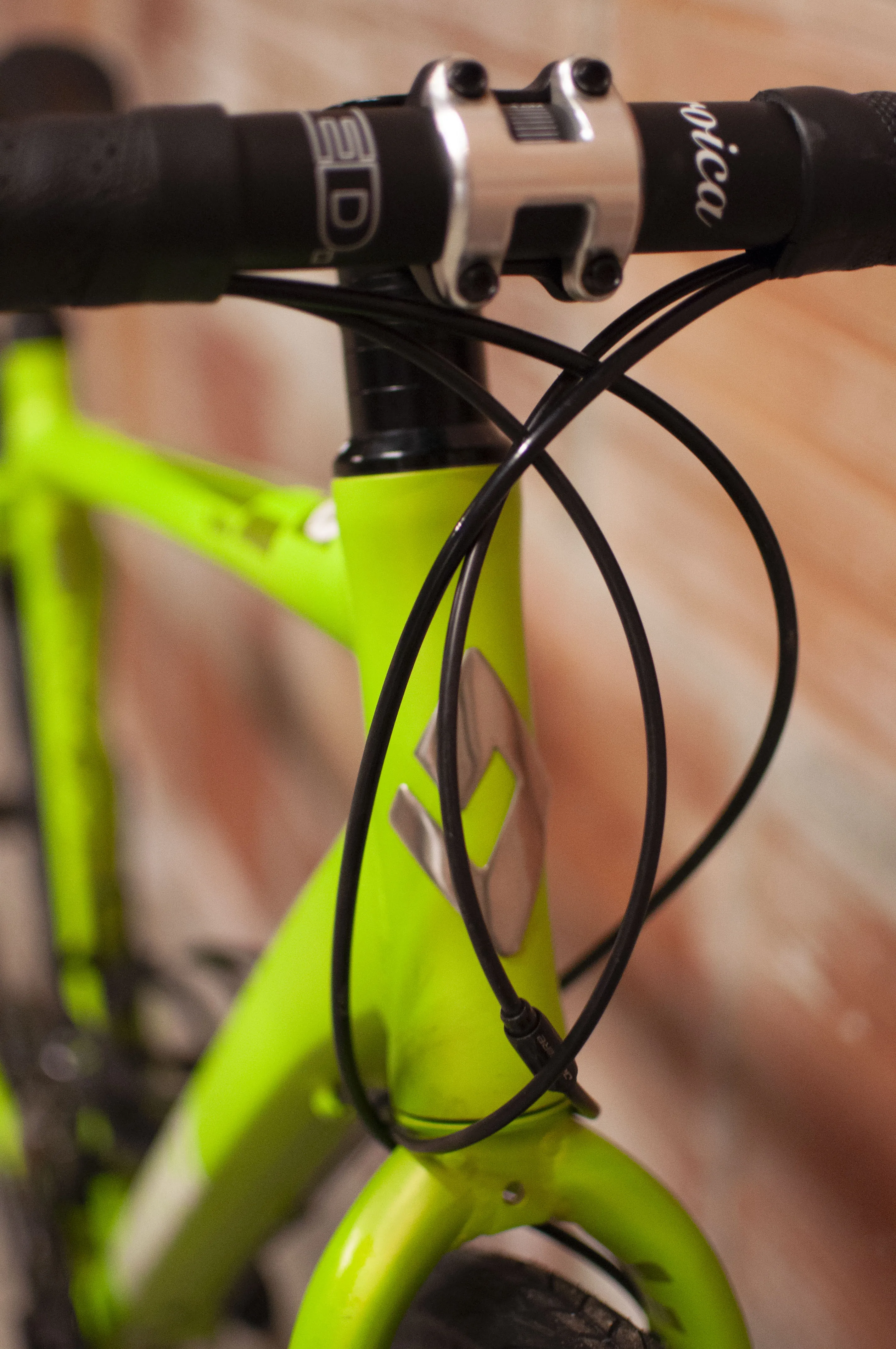 Diamondback Haanjo 2 Gravel Bike, Neon Green, MD