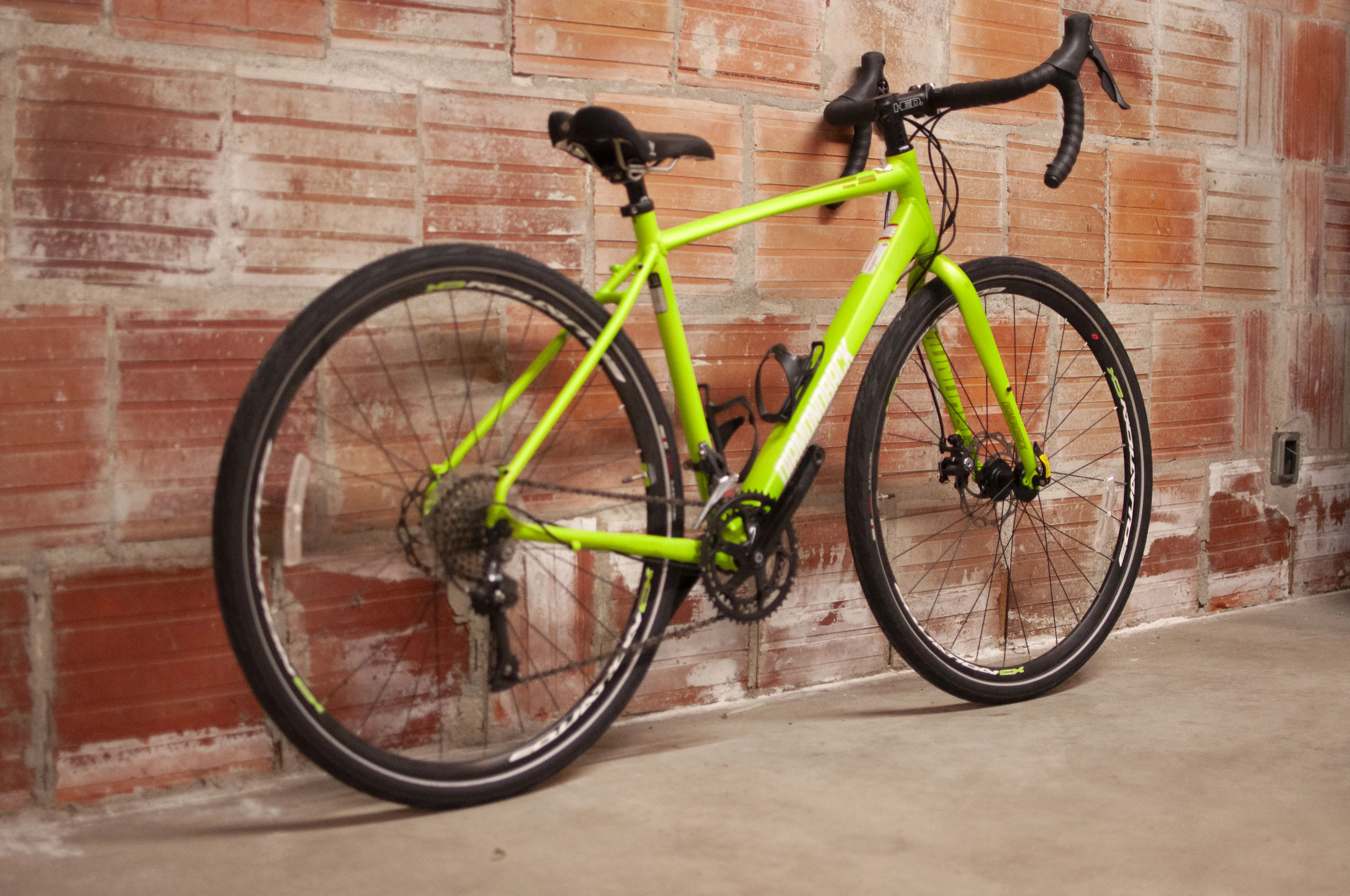 Diamondback Haanjo 2 Gravel Bike, Neon Green, MD