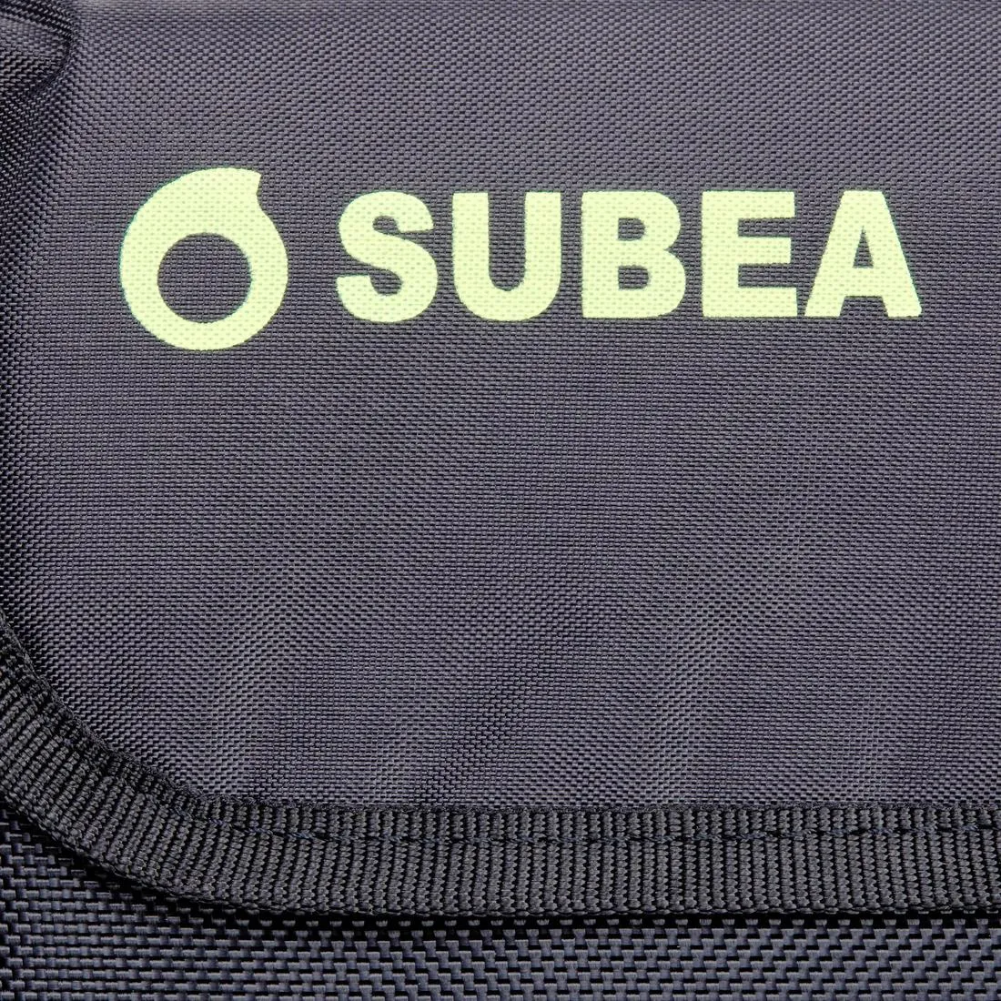 Diving weight belt with soft pockets for lead weights