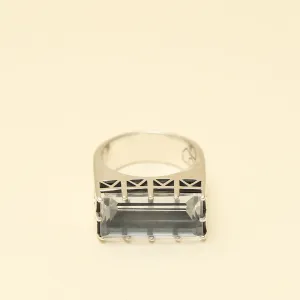 EAST WEST STATEMENT RING | CLEAR QUARTZ