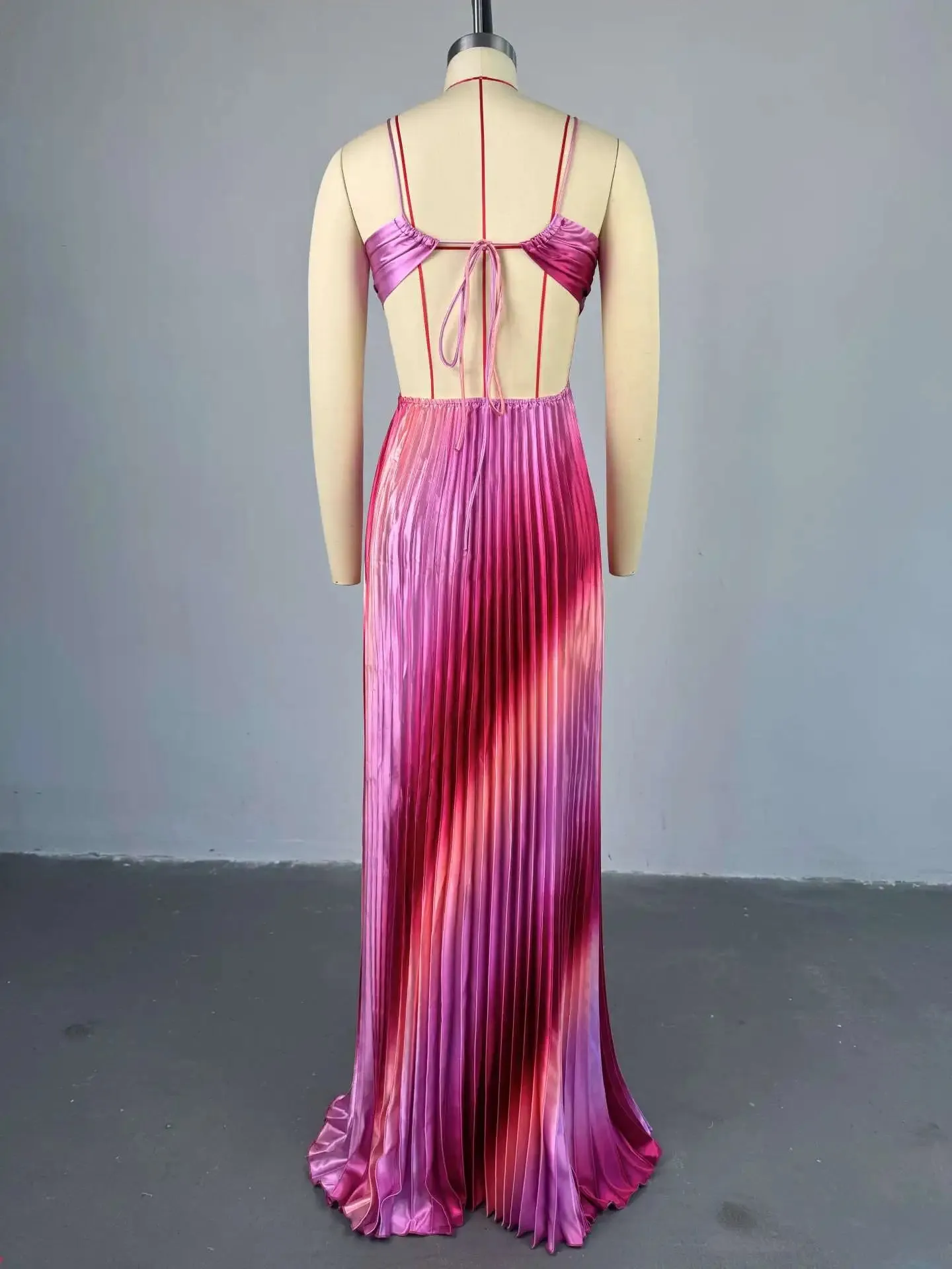 Elegant Ombre Pleated Satin Evening Gown – Backless Cutout Maxi Dress