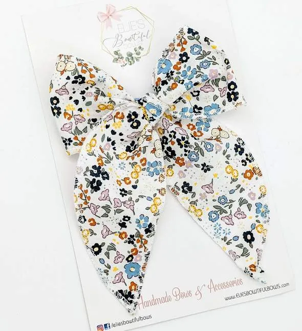 Elie's Bowtiful Bows - Charlotte's Bouquet Alligator Clip