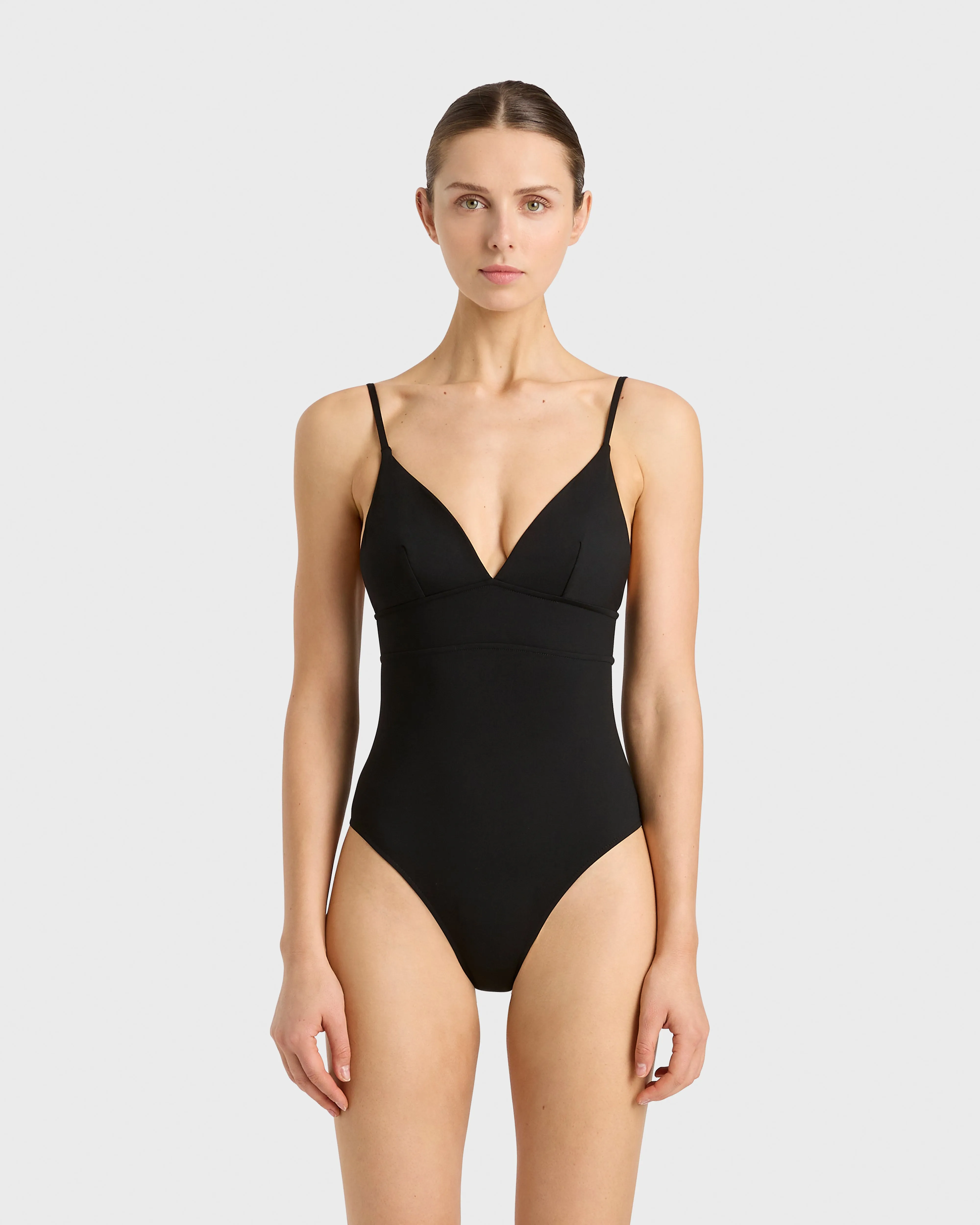 Emilia One Piece - Black