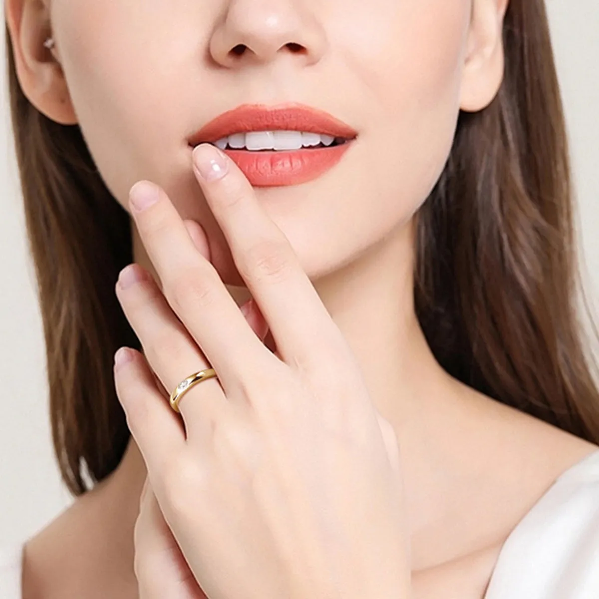 Eternal Glow Moissanite Band Ring