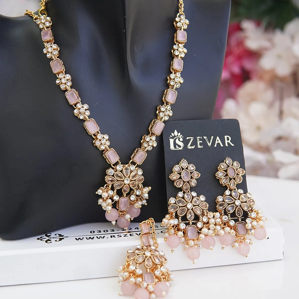 Falak Necklace Gemstones Set