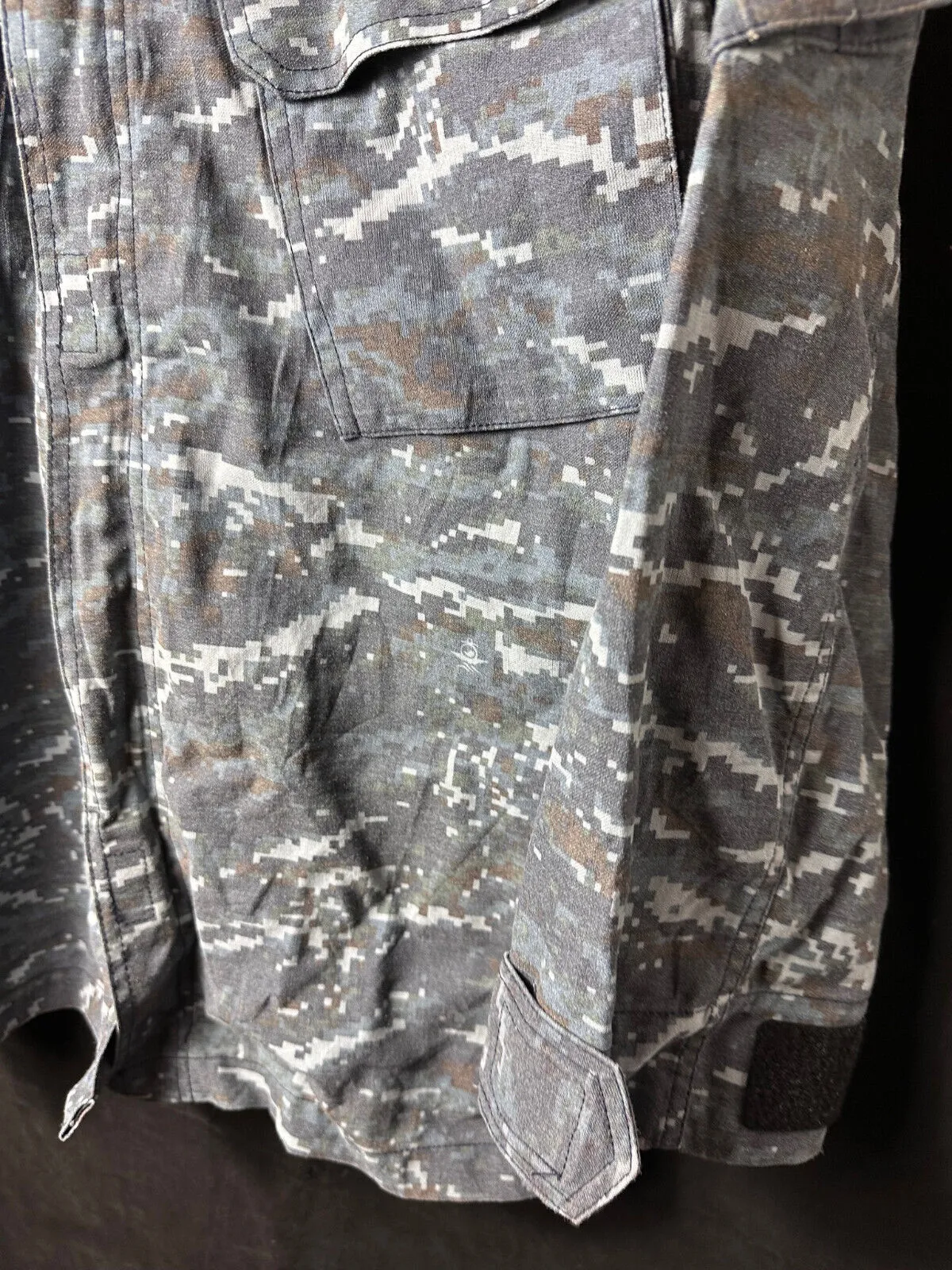 Genuine Republic of Korea Navy Digital Camouflage Jacket Uniform - 46" Chest