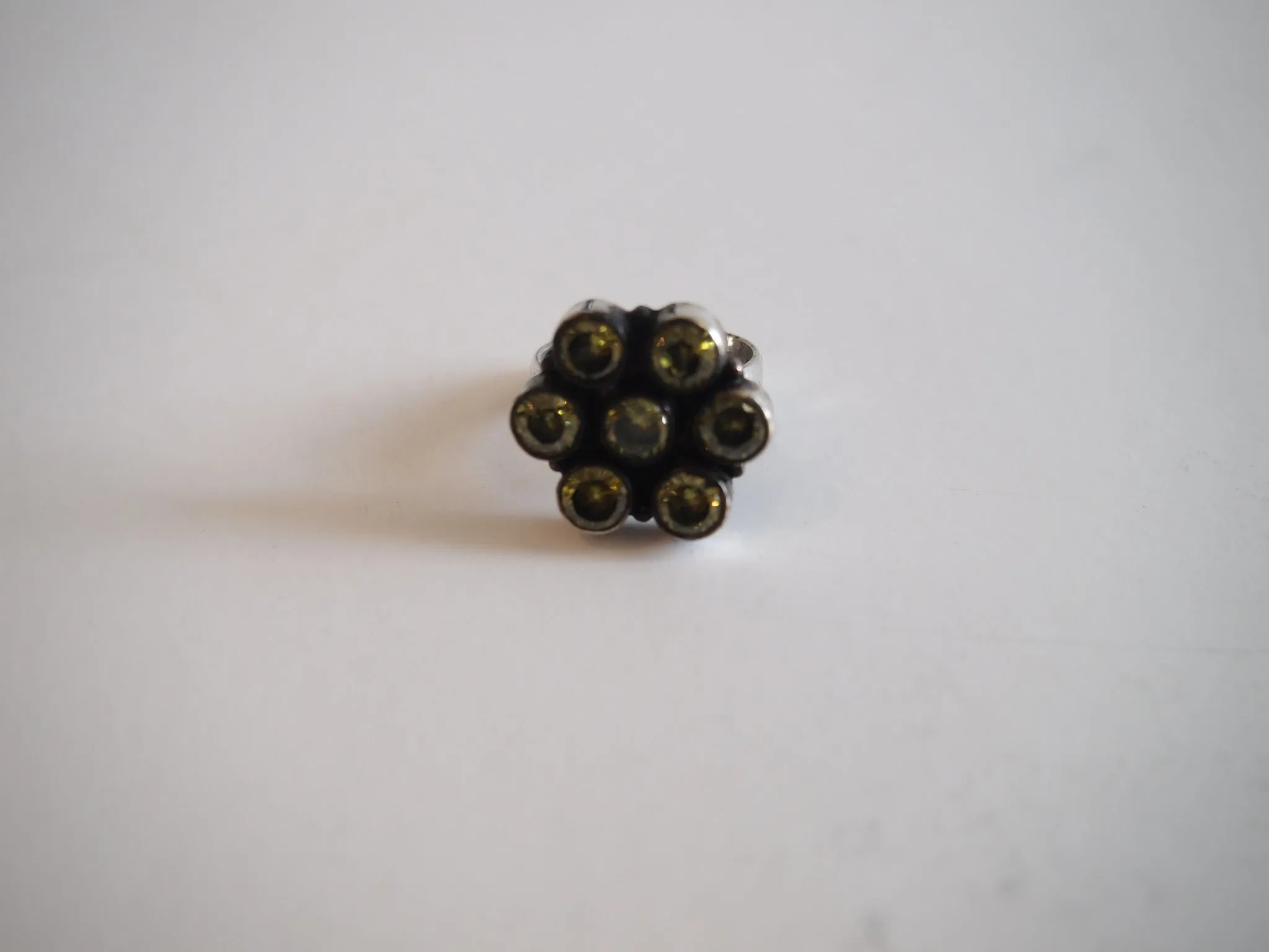 Handmade ring with green quartz flower