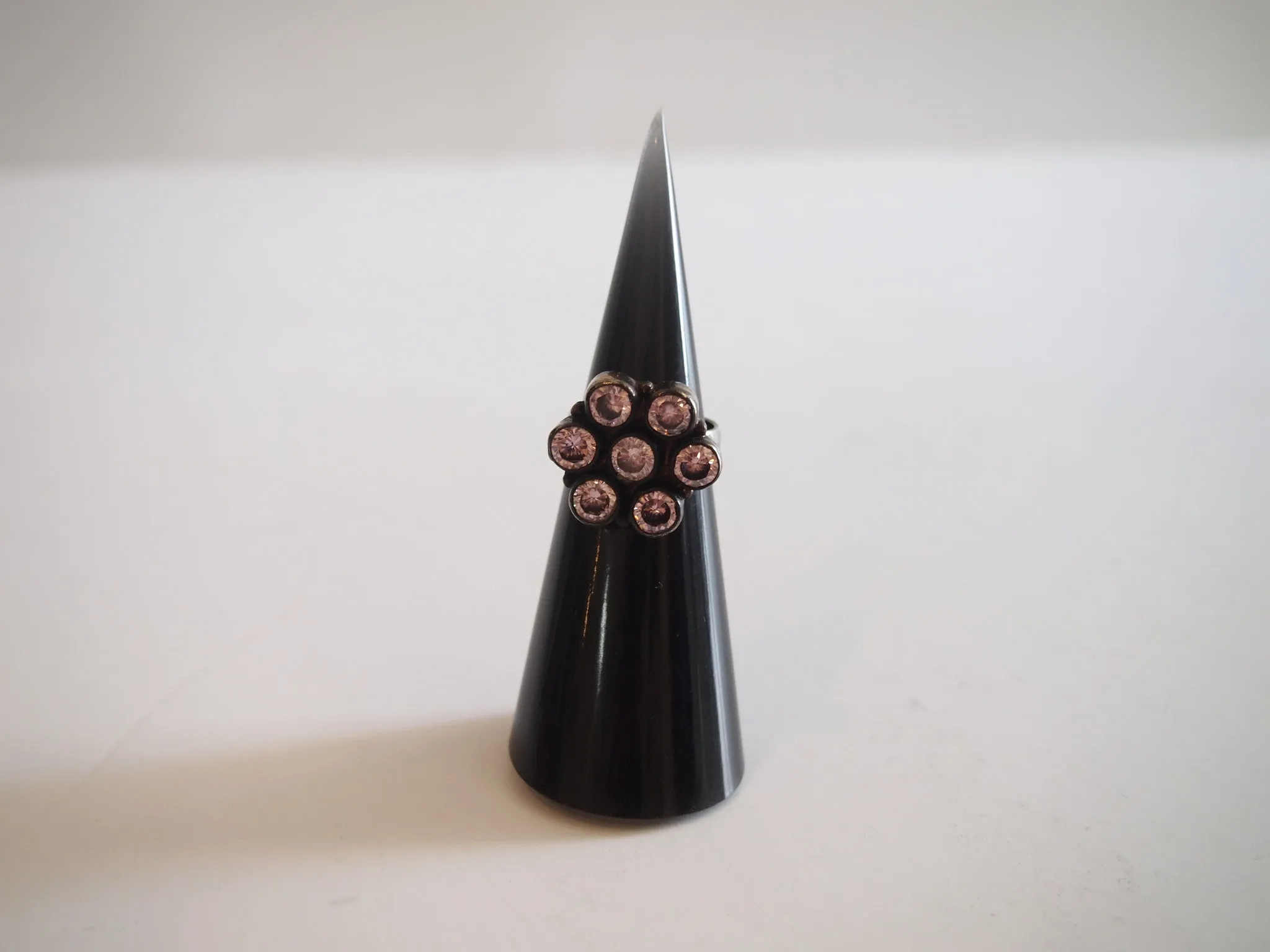 Handmade ring with pink quartz flower