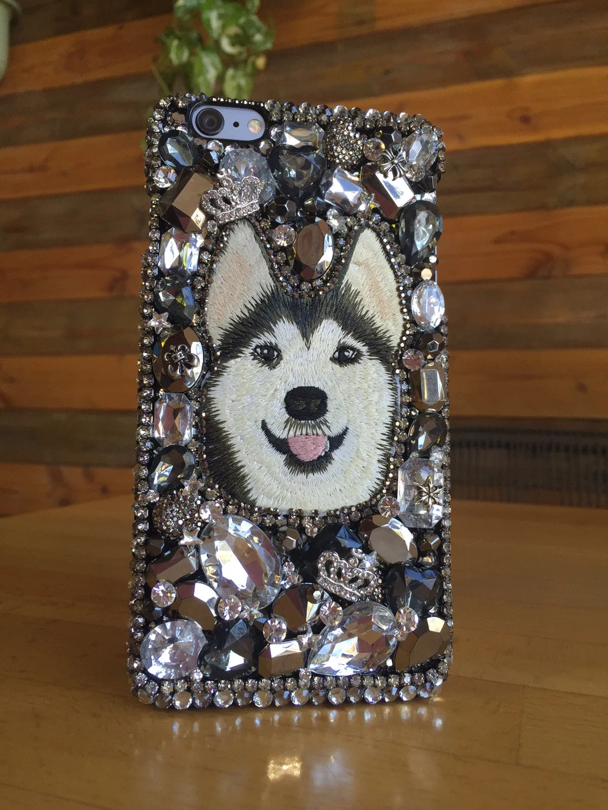 HAPPY HUSKY Design (Style 808)