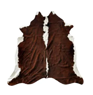 Hereford Premium Brazilian Hide, XL CH08N V