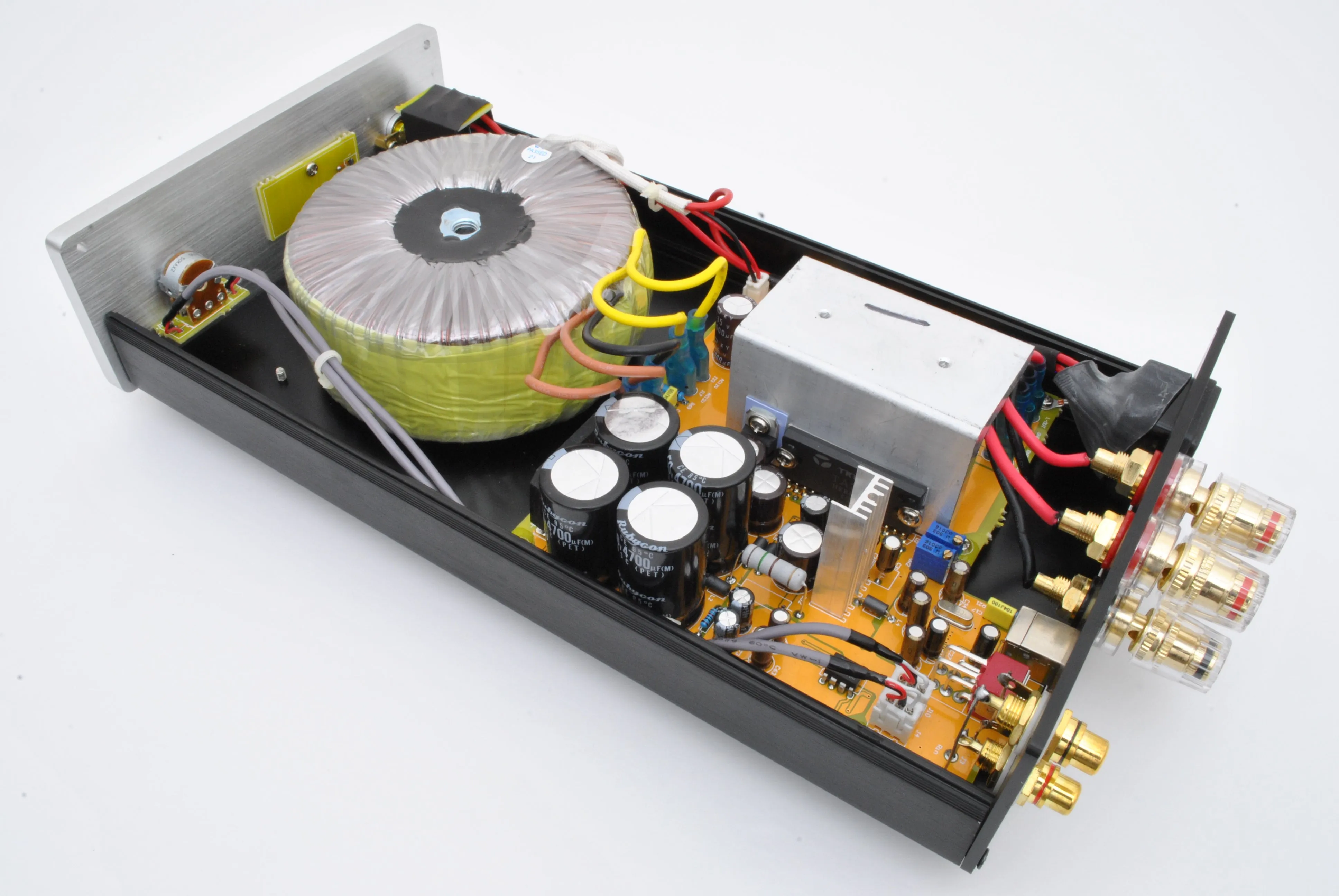 Hifi-Delium  Quantum  USB-DAC Digital Amplifier built with High Quality components !!