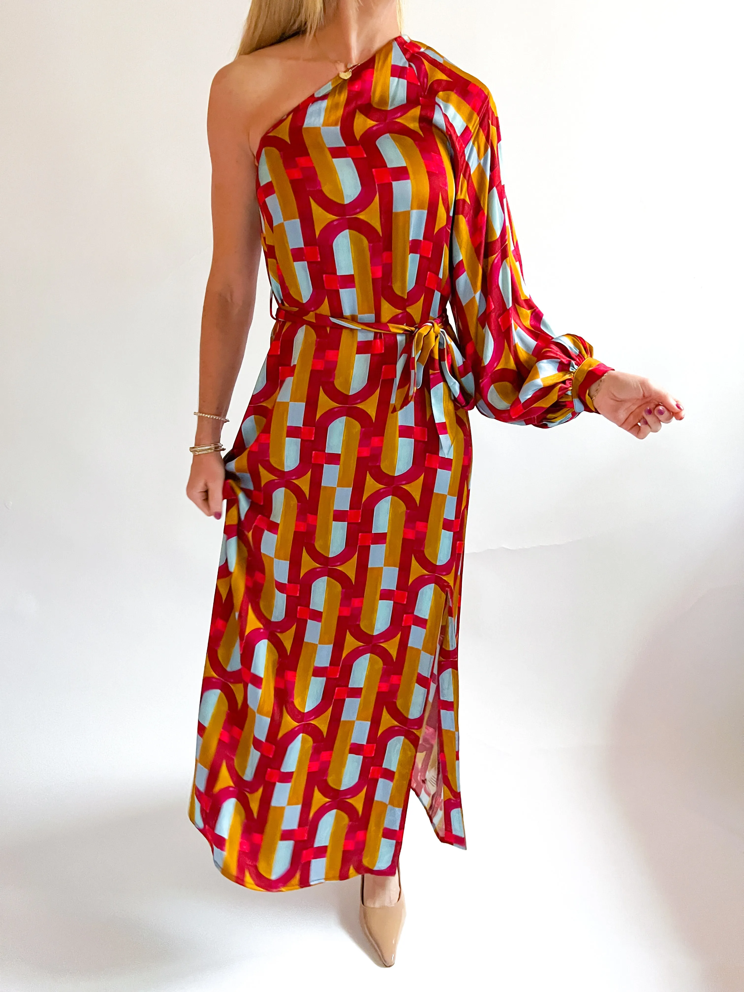 High Design One Sleeve Midi Dress