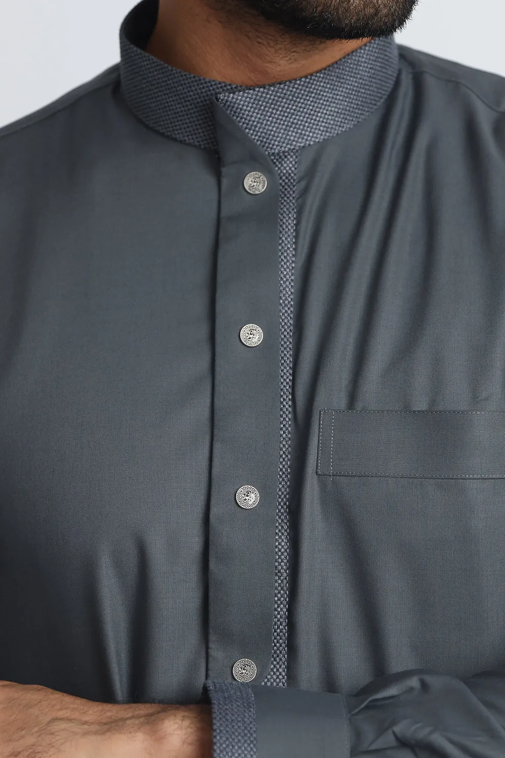 J104 Carbon Grey Textured Curve Thobe