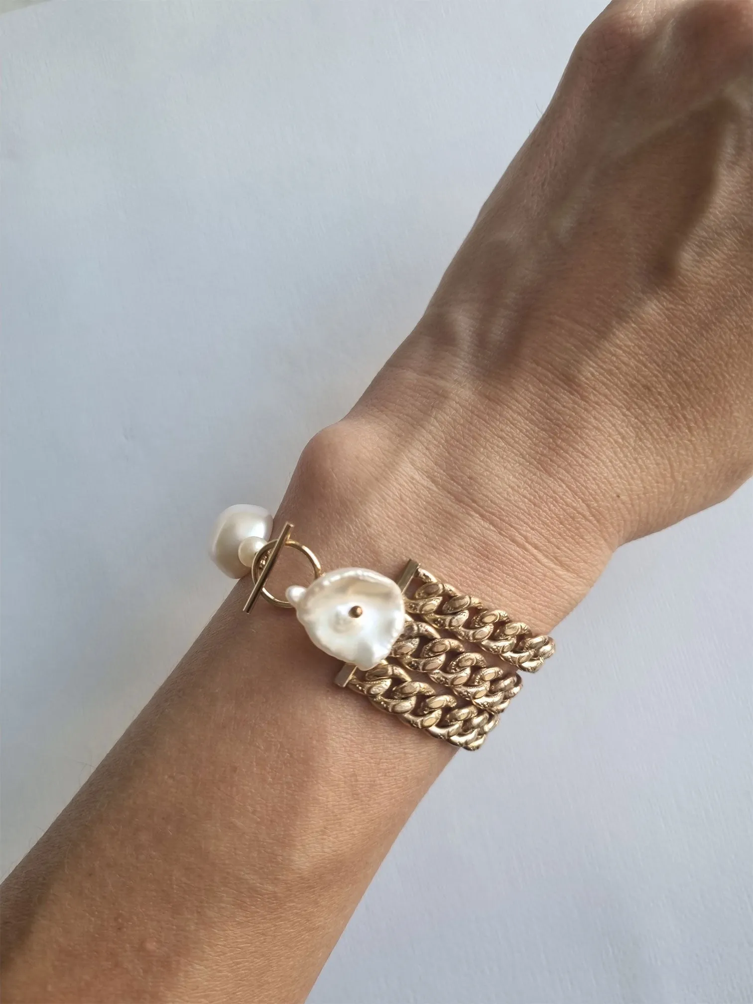 Juliet | Antique watch chain pearl aquamarine bracelet