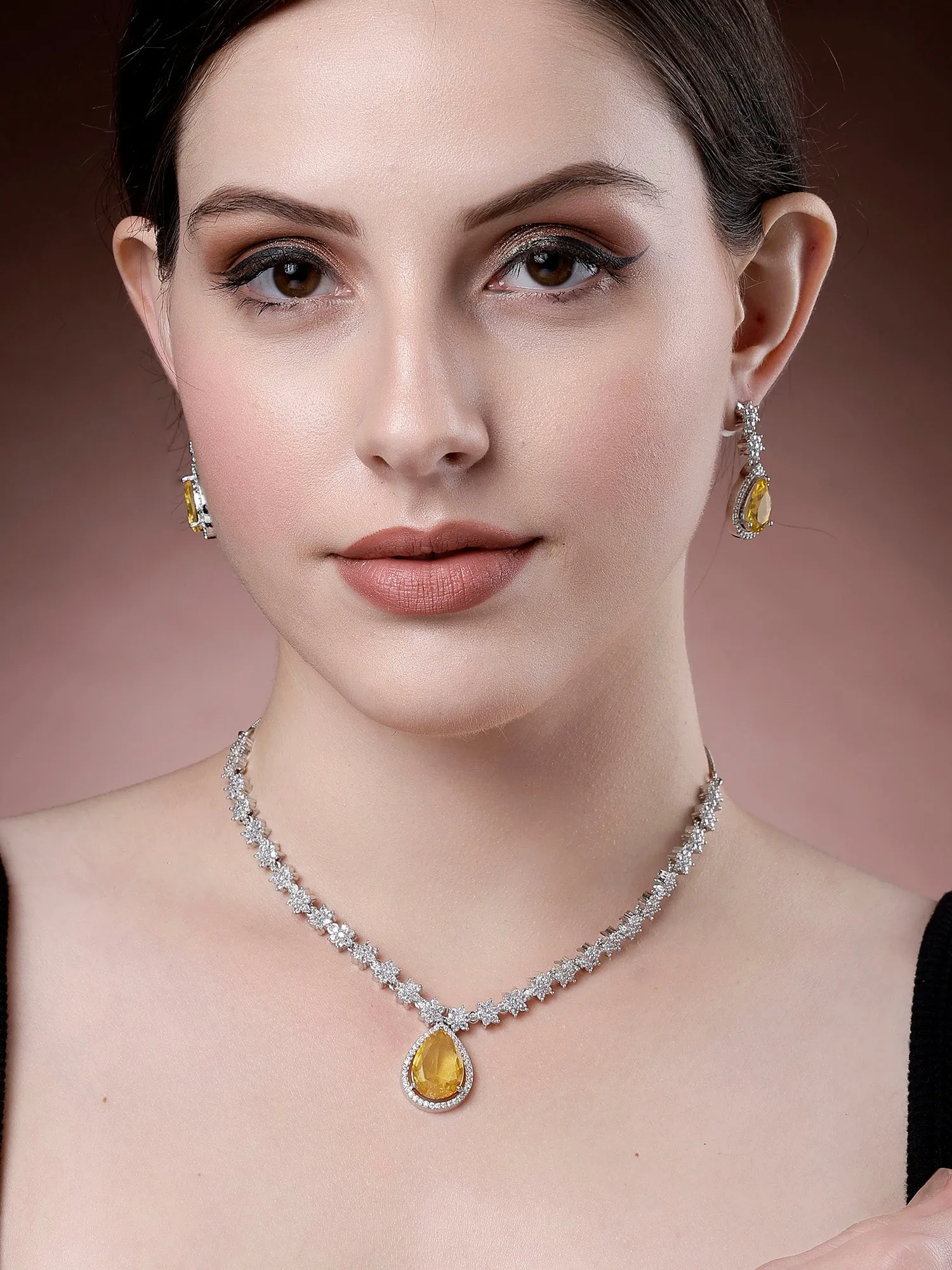 Karatcart Elegant Yellow Cubic Zirconia Necklace Set for Women
